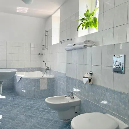 Hotel Marislav Guest house