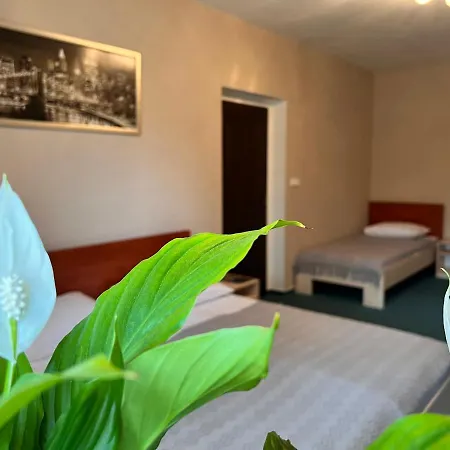 Hotel Marislav Cesnovice