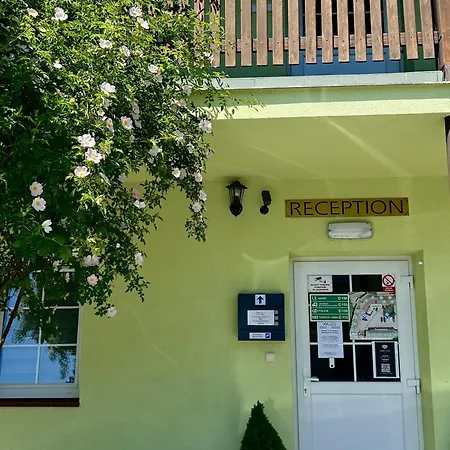 Hotel Marislav 3* Cesnovice